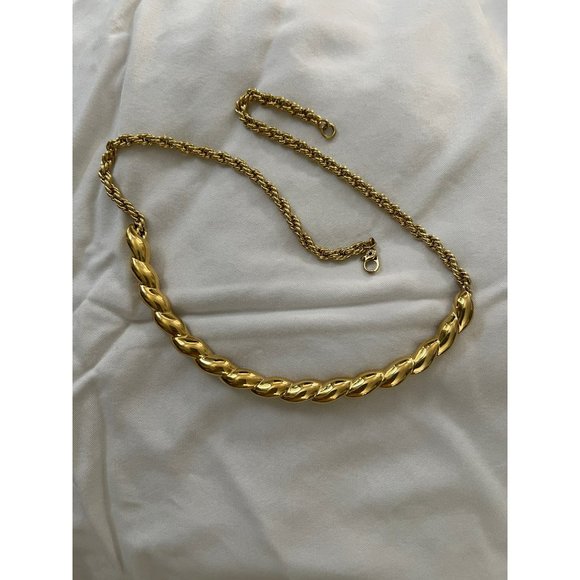Monet Vintage Twist Front Design 18K Gold Plated Spiral Chain Link Necklace - Picture 5 of 9